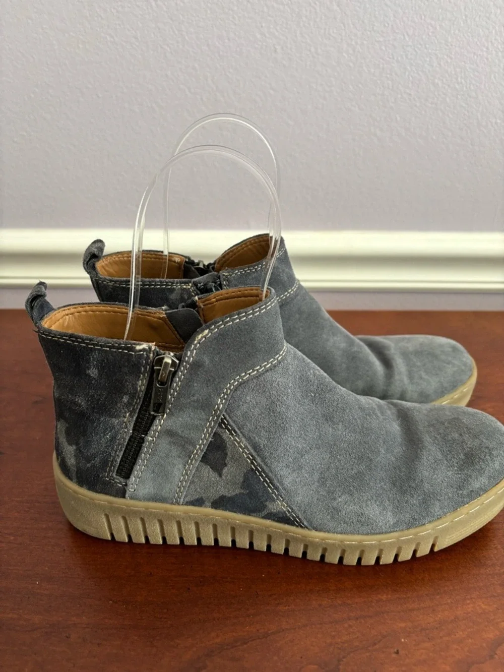 Comfortiva Align Bluish Suede Ankle Boots | Size 8 | EUC